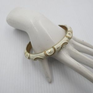 Boucher 91388 Gold Tone Bracelet